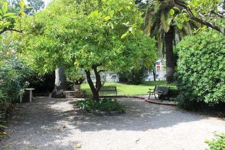 Hotel Aiglon Menton Eksteriør bilde